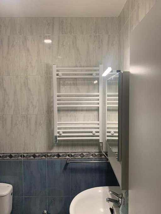 Acogedor Piso En Carino公寓 外观 照片